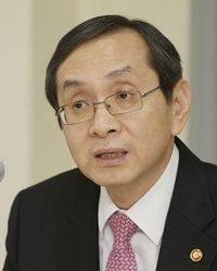 김동수 공정거래위원장