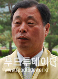 우선창 경상북도 축산경영과장