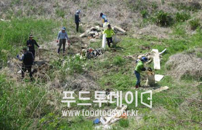 대평면 딸기 특화단지 대청소