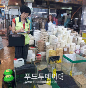 점검중인 현장 모습