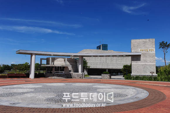 고창 고인돌 박물관 전경