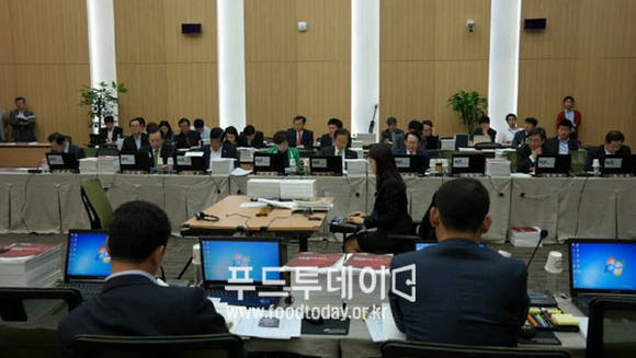 국회 농림축산식품해양수산위원회 농촌진흥청 국정감사가 진행되고 있다