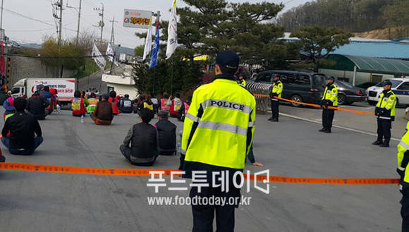 충북 진천 체리부로 공장 앞 화물연대 집회