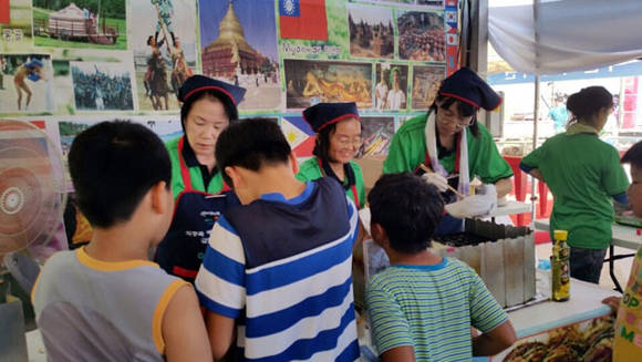 정남진 장흥물축제 다문화음식체험관 (전남 장흥군청 제공)