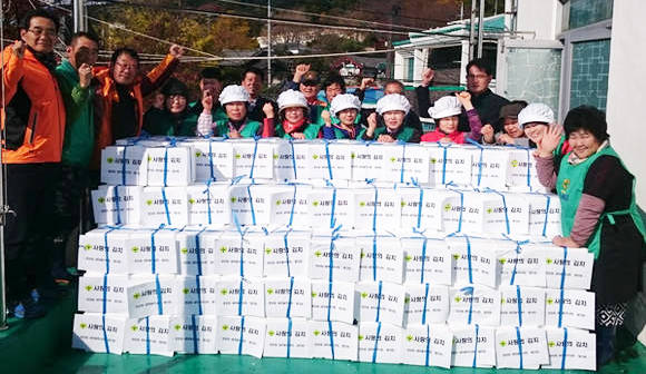 경남 통영시 명정동공동체추진위원회 김장 나누기 (경남 통영시청 제공)