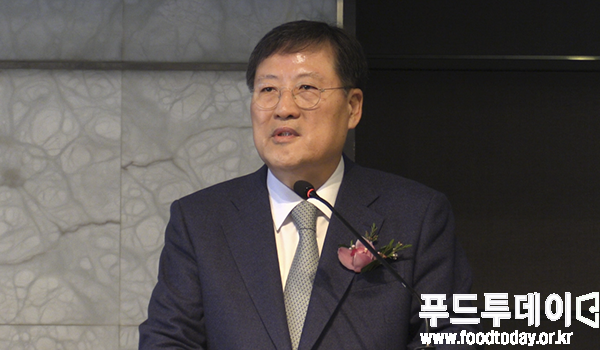 한국식품산업회 제21대 회장 선출된 이효율 풀무원 총괄CEO