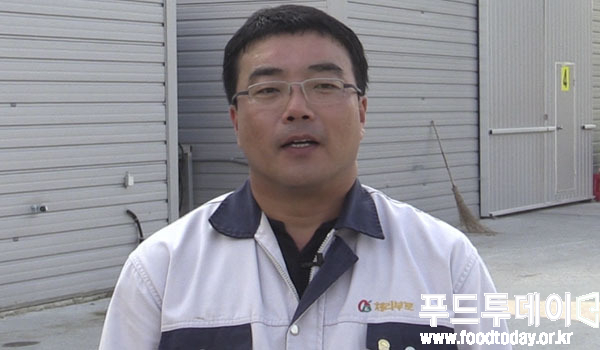 이동규 체리부로 육계사업본부장이 푸드투데이와 인터뷰를 하고 있다.