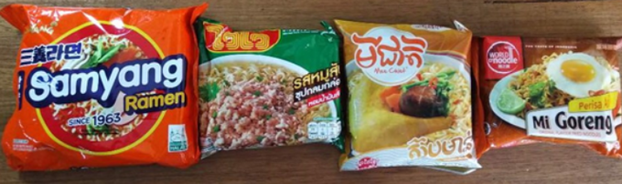 (좌측부터)삼양라면, 태국 마마, 캄보디아 미치엣, 인도네시아 미고렝 (출처 : aT KATI)