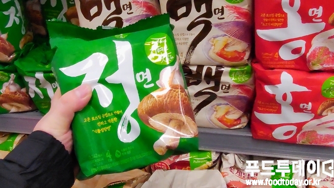한국비건인증원 인증 받은 최초 비건라면, 풀무원 ‘정면’