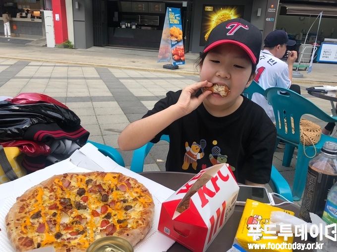공씨네손만두 이미지