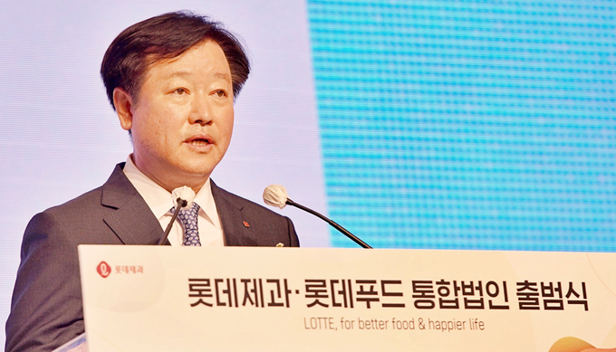 이영구 롯데제과 대표이사 가 인사말을 하고 있다.