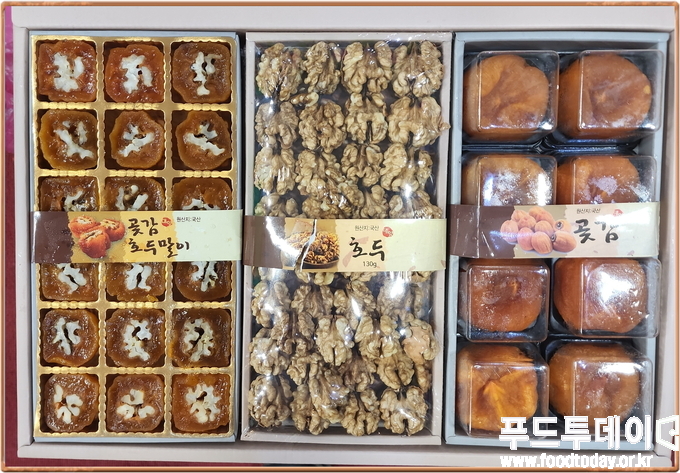대양영농협동조합의 '곶감호두말이, 호두, 곶감' 세트