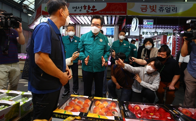 정황근 농림축산식품부 장관 추석 성수품 점검 (농림축산식품부)
