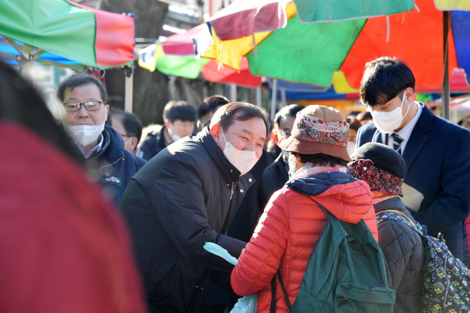 이병노 담양군수 전통시장 방문 (담양군)