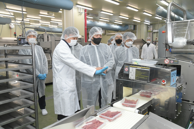 권오상 식품의약품안전처 차장 이마트 미트센터 방문 (식품의약품안전처)