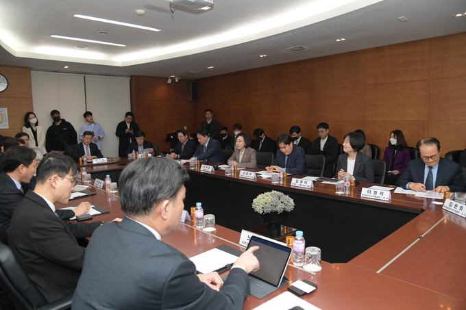 오유경 식품의약품안전처장, 제약업계 신년 간담회 (식품의약품안전처)