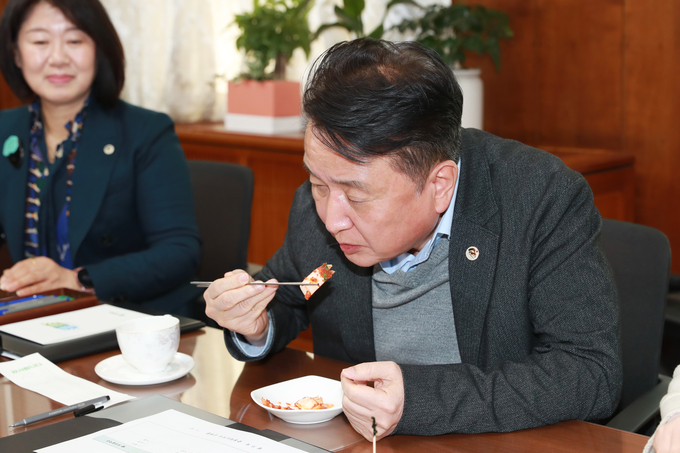 못난이김치 관련 회의 및 시식회 (충청북도)
