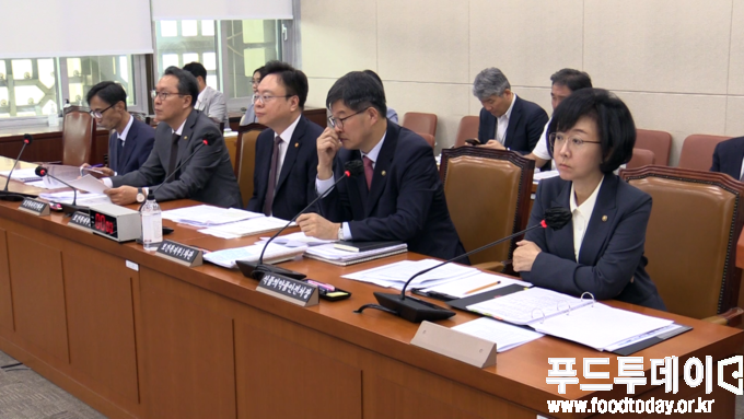 국회 보건복지위원회 2023 국정감사 일정 및 증인 채택 가결