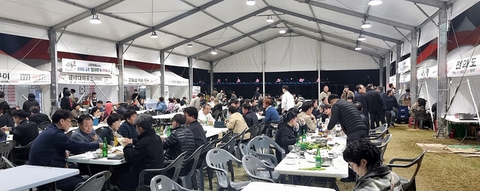 2023나주축제, 영산강은 살아있다 먹거리 부스 영산강 카페테리아 (나주시)