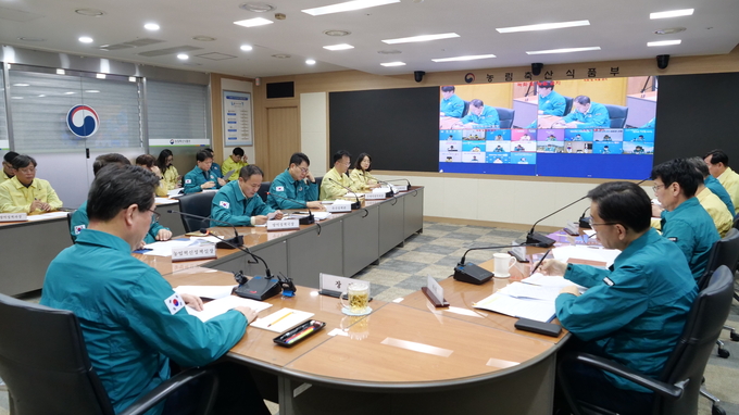 지난 10월 22일 정황근 장관, 럼피스킨(LSD) 방역상황 점검회의 주재 (농림축산식품부 제공)