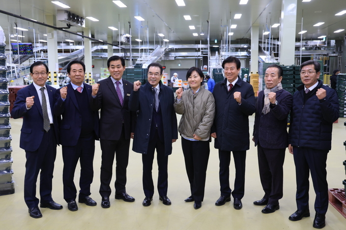 송미령 농림축산식품부 장관 금산군 만인산농협 스마트 농산물 산지유통센터(APC) 방문 (농림축산식품부 제공)