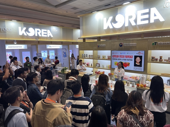 마닐라 식품박람회 통합한국관 인플루언서 쿠킹쇼 (한국농수산식품유통공사 제공)