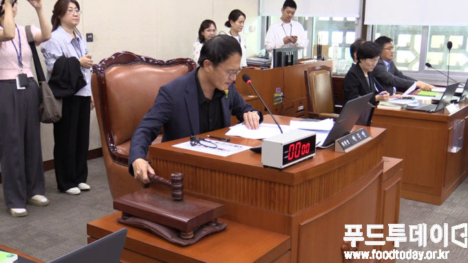 국회 보건복지위원회 전체회의
