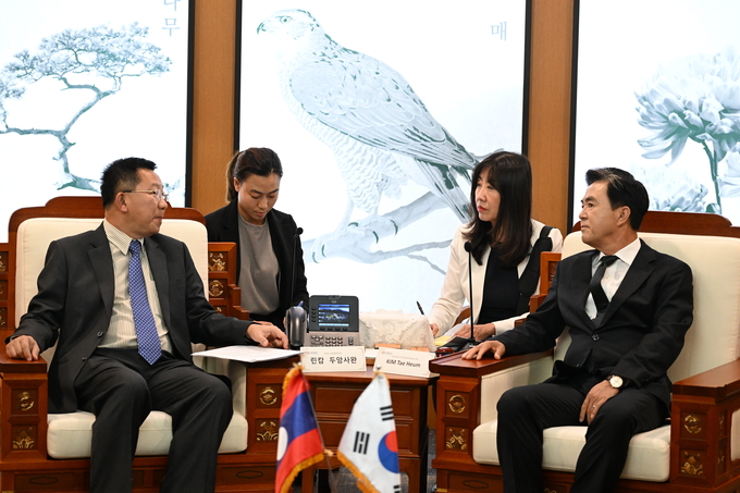 충남도 라오스 농림부 접견 (충청남도)