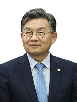 김윤 의원
