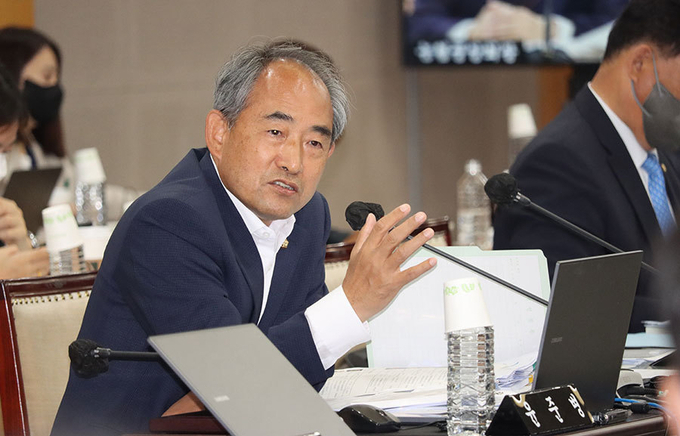국회 농해수위 소속 더불어민주당 윤준병 의원