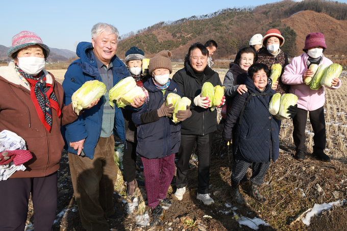 못난이배추 수확현장 방문 (충청북도)