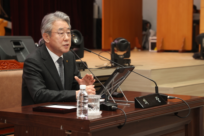 강호동 농협중앙회장이 6일 농협중앙회 본관에서 열린 2025년 범농협 신년 업무보고회에서 인사말을 하고 있다.