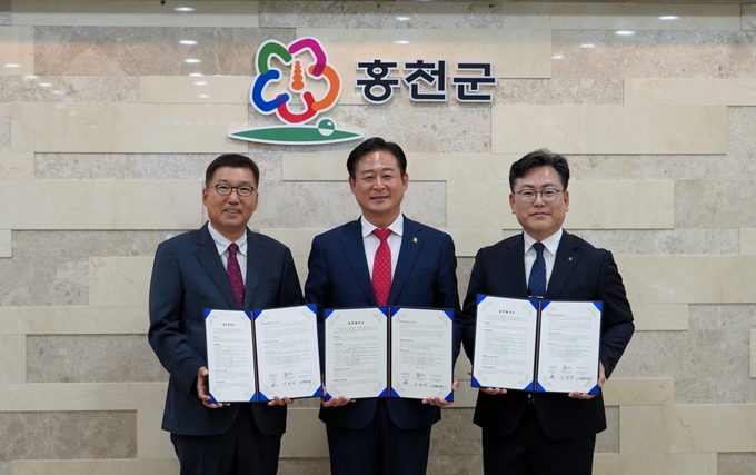 풀무원 강원특별자치도 홍천군, 농협중앙회 홍천군지부 농특산물 판매 활성화 협약 (풀무원식품 제공)