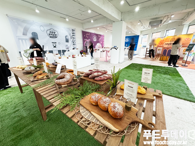 가루쌀 빵지순례 팝업전시관