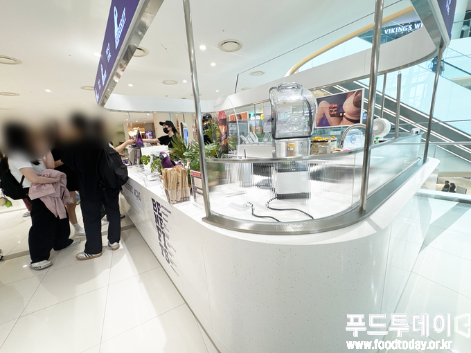 오크베리 팝업스토어