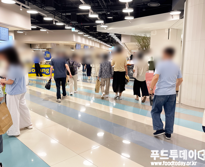 이고장식품 팝업스토어