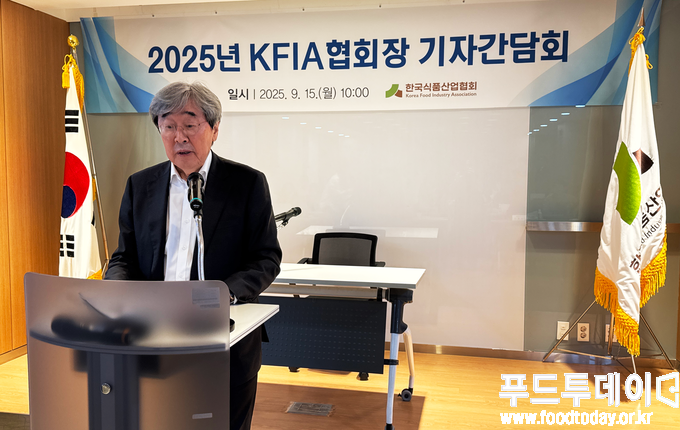 15일 박진선 한국식품산업협회장은 서울 서초구 식품산업협회에서 출입기자를 대상을 간담회를 개최했다.