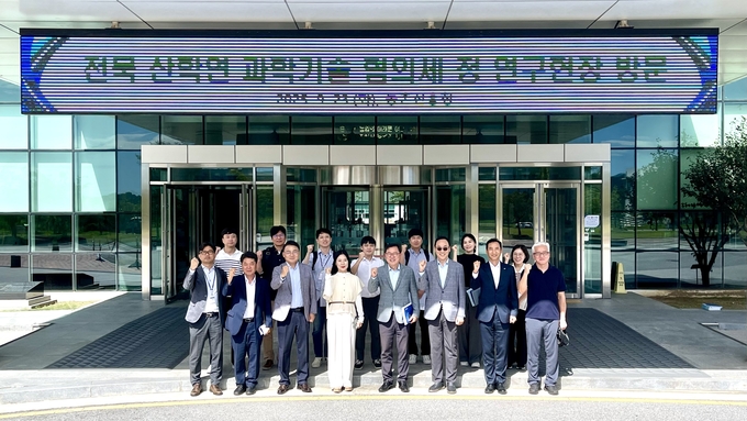 농촌진흥청 현장방문 및 협력방안 모색 간담회 (전북바이오융합산업진흥원 제공)
