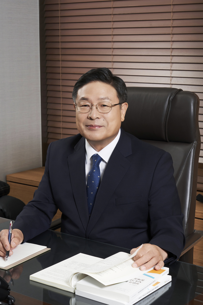 김호 위원장