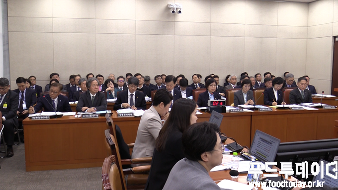 국회 보건복지위원회 국정감사 종합감사