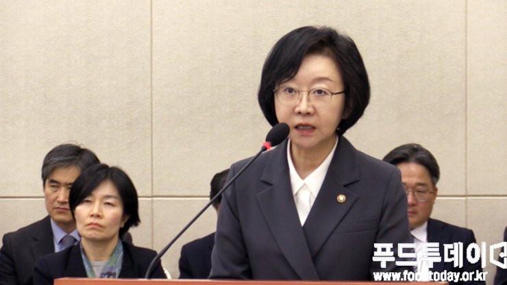 [현장] 오유경 식약처장 “AI 기반 식의약 안전관리 강화…정제·캡슐형 일반식품 규제”