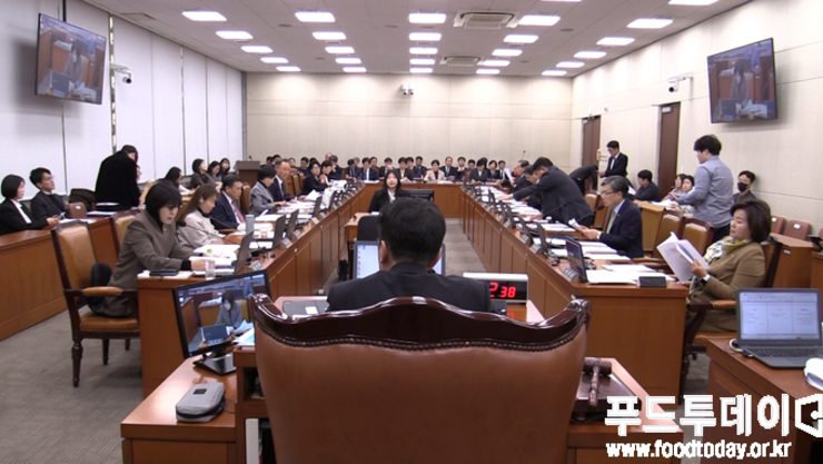 “이거 약 아니었어?”…안상훈 의원, 알약형 식품 ‘의약품 아님’ 고지 의무화