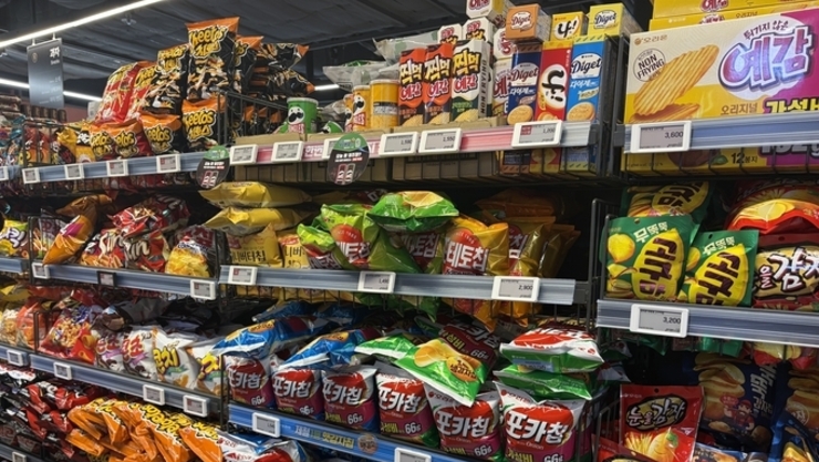 제품 담을 포장지가 없다...식품업계, 나프타 수급난에 ‘비상’