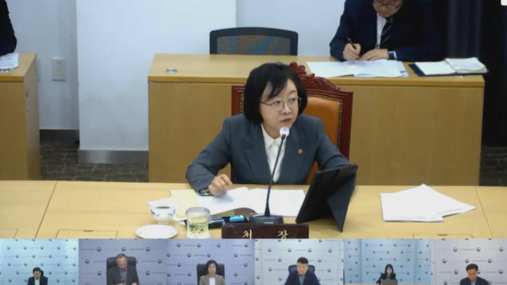 “머리카락도 하나도 변수” 오유경 식약처장, 이물신고·AI ‘현장 디테일’ 점검