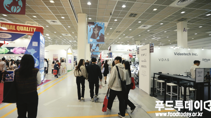 ‘2026 서울커피엑스포’ 개막…글로벌 카페 트렌드 한눈에