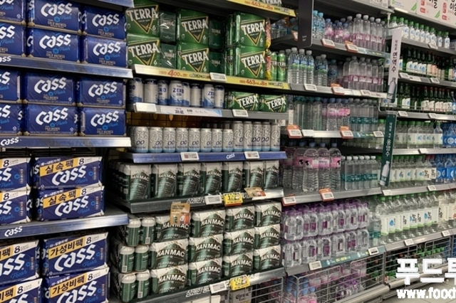 “맥주·소주 정체 속 위스키 2배 성장”…주류시장, ‘취향 소비’로 재편