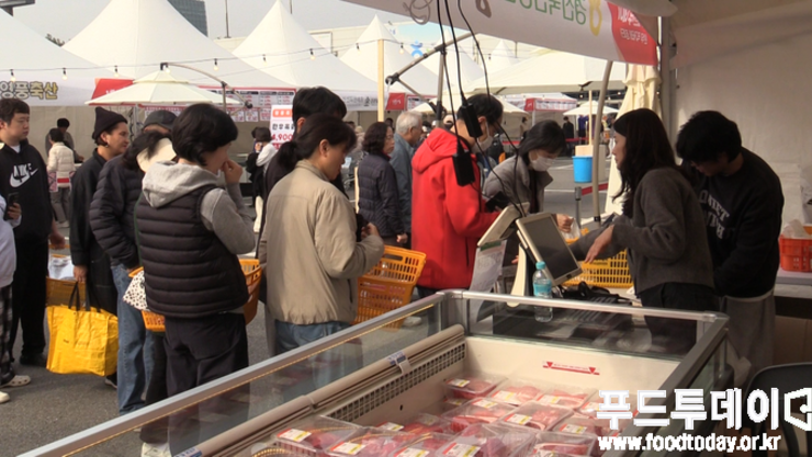 “황금연휴 잡아라”…한우·한돈·오리, 할인·축제 총출동